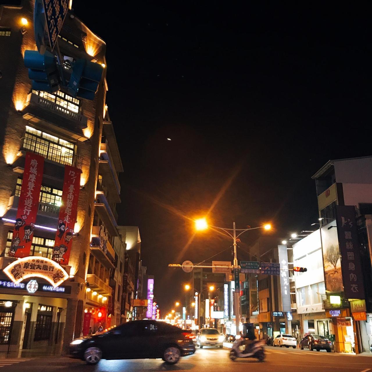 A Fat At Home Tainan Exterior photo